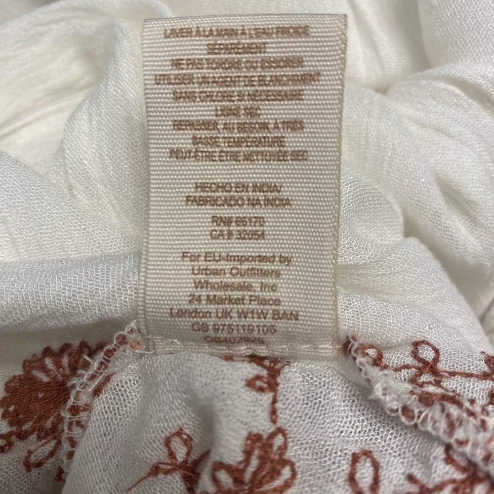 Free People Embroidered Sun Dress Smocked Spaghetti Straps Keyhole Back Size M - Picture 9 of 10
